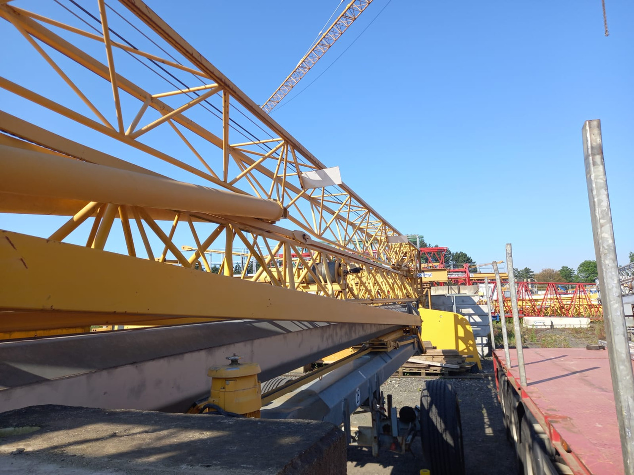 Potain - Самоиздигачки кран: слика 2 Potain - Самоиздигачки кран: слика 2