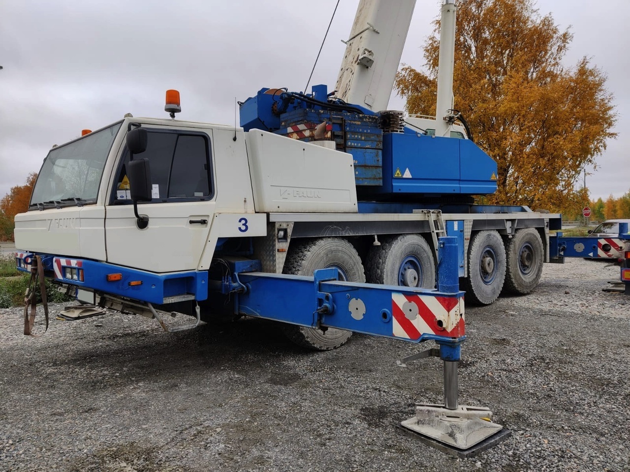 Tadano Faun ATF90G-4 - Кран за секакви терени: слика 1 Tadano Faun ATF90G-4 - Кран за секакви терени: слика 1