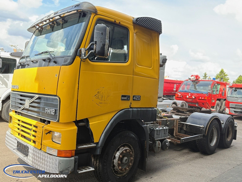 Volvo FH 12 - 420 6x4, Handgeschakeld, Euro 2, Hydrauliek - Камион влекач: слика 2 Volvo FH 12 - 420 6x4, Handgeschakeld, Euro 2, Hydrauliek - Камион влекач: слика 2