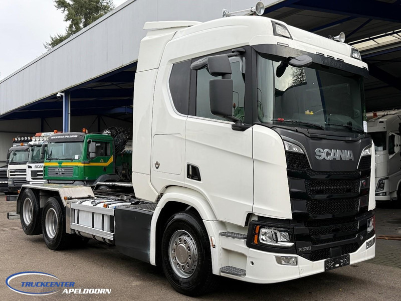 Scania R580 V8 NGS Retarder, 9000 kg Vooras, PTO, 6x2 - Камион со кабинска шасија: слика 1 Scania R580 V8 NGS Retarder, 9000 kg Vooras, PTO, 6x2 - Камион со кабинска шасија: слика 1