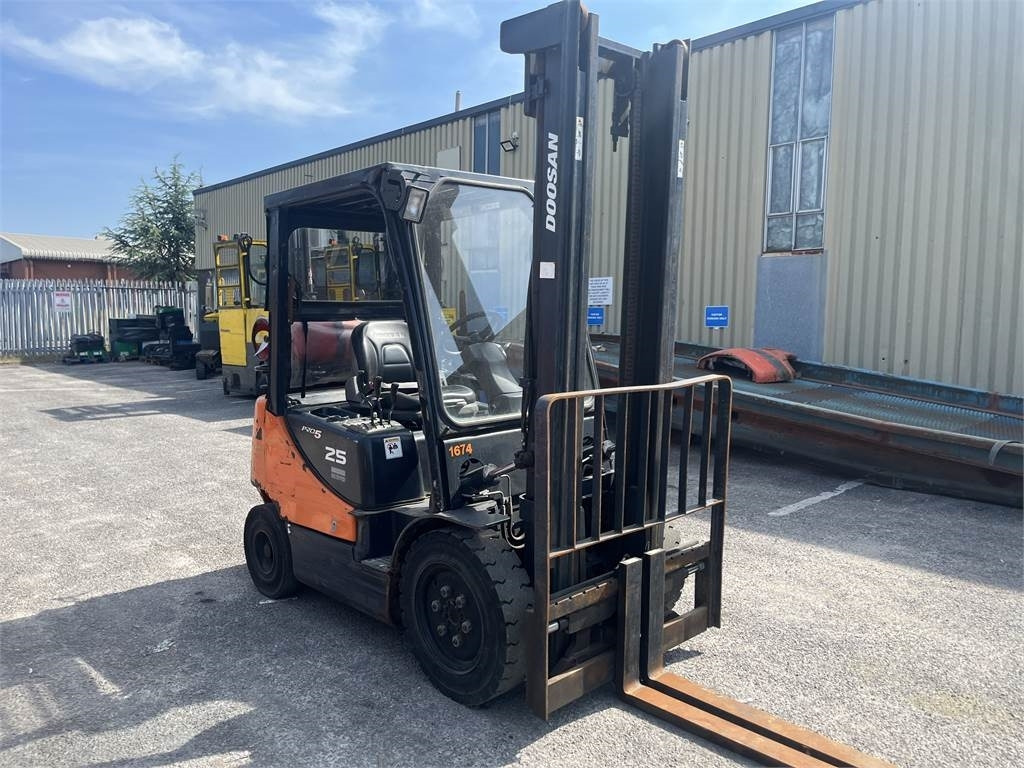 Doosan G25E-5 - Плински вилушкар: слика 5 Doosan G25E-5 - Плински вилушкар: слика 5