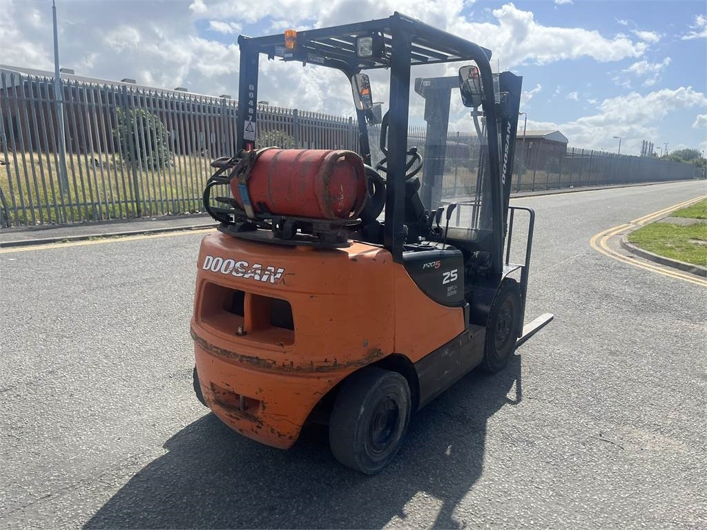 Doosan G25P-5 - Плински вилушкар: слика 5 Doosan G25P-5 - Плински вилушкар: слика 5