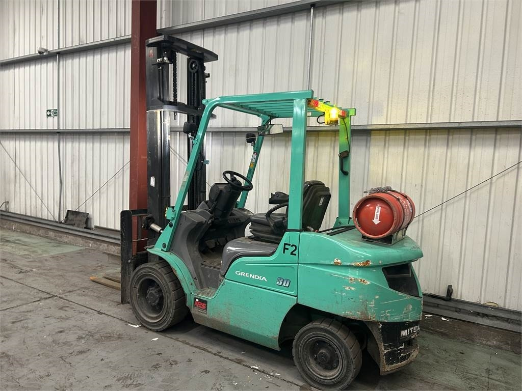 Mitsubishi FG30NT - Плински вилушкар: слика 3 Mitsubishi FG30NT - Плински вилушкар: слика 3