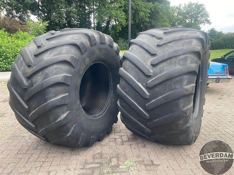 Michelin MEGA BIB 1050/50R32 - Гума за Земјоделска машина: слика 1 Michelin MEGA BIB 1050/50R32 - Гума за Земјоделска машина: слика 1