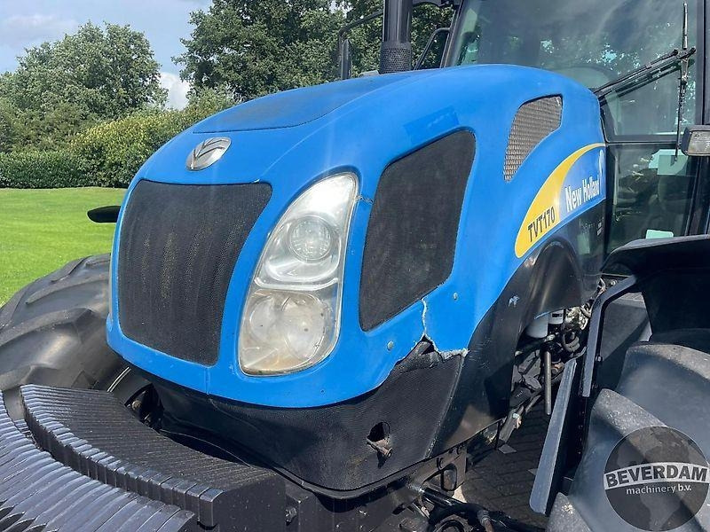 New Holland TVT 170 - Трактор: слика 4 New Holland TVT 170 - Трактор: слика 4