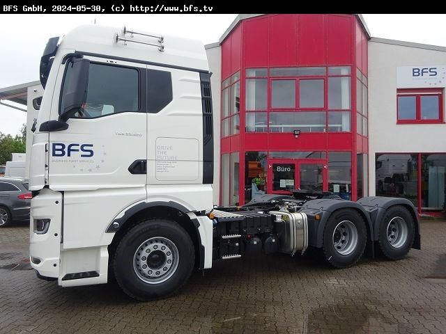 MAN TGX (TG3) 33.520 6x4 BL SA Kipphydraulik 6x4, 70 - Камион влекач: слика 2 MAN TGX (TG3) 33.520 6x4 BL SA Kipphydraulik 6x4, 70 - Камион влекач: слика 2