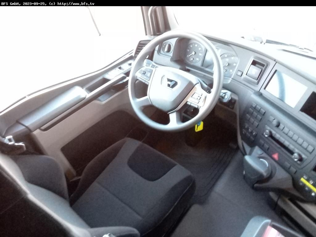 MAN TGS (TG3) 35.430 8x2-6 BL CH Plattform Aufbau mi - Камион за влечење: слика 4 MAN TGS (TG3) 35.430 8x2-6 BL CH Plattform Aufbau mi - Камион за влечење: слика 4