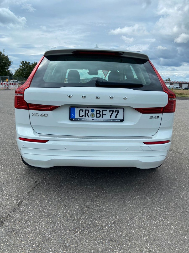 Volvo XC 60 XC60 Momentum Pro AWD - SUV: слика 2 Volvo XC 60 XC60 Momentum Pro AWD - SUV: слика 2