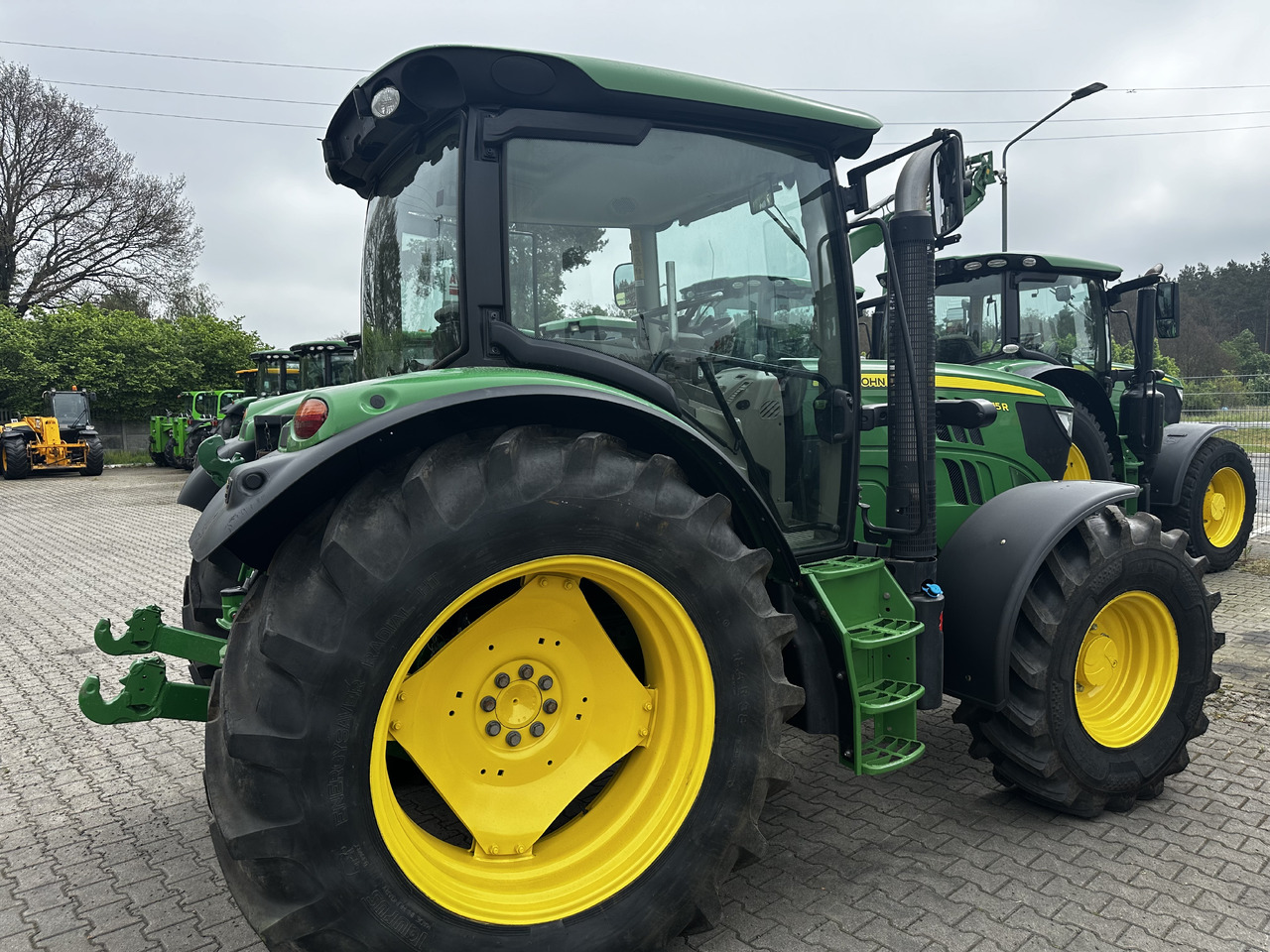 John Deere 6115R - Трактор: слика 4 John Deere 6115R - Трактор: слика 4