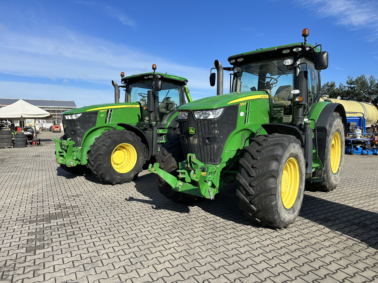 John Deere 7290R AutoPower 55 km/h ABS 310 PS GPS - Трактор: слика 1 John Deere 7290R AutoPower 55 km/h ABS 310 PS GPS - Трактор: слика 1