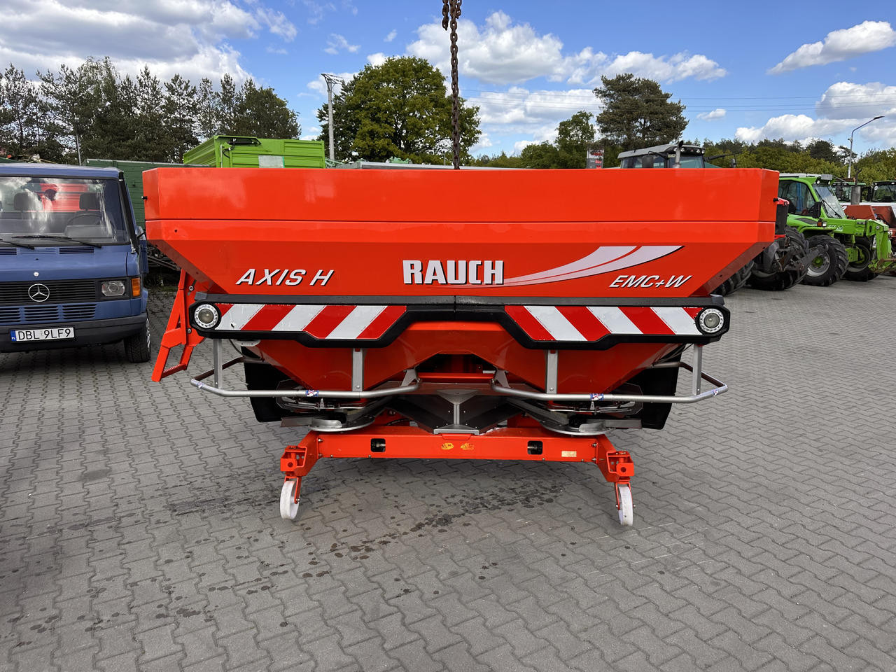 RAUCH AXIS-H 50.2 EMC+W VariSpread Dynamic GPS CCI 1200 IsoBus - Распрскувач на вештачко ѓубриво: слика 1 RAUCH AXIS-H 50.2 EMC+W VariSpread Dynamic GPS CCI 1200 IsoBus - Распрскувач на вештачко ѓубриво: слика 1