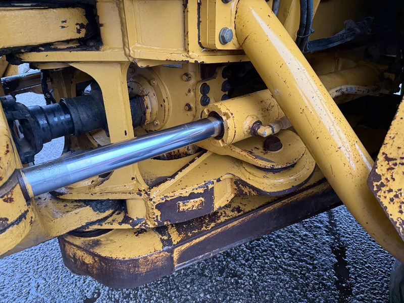 Зглобен истоварувач Caterpillar 725, CE, AIRCO, RETARDER, REAR CAMERA, AUTO LUBE, 23,5X25 TYERS: слика 18 Зглобен истоварувач Caterpillar 725, CE, AIRCO, RETARDER, REAR CAMERA, AUTO LUBE, 23,5X25 TYERS: слика 18