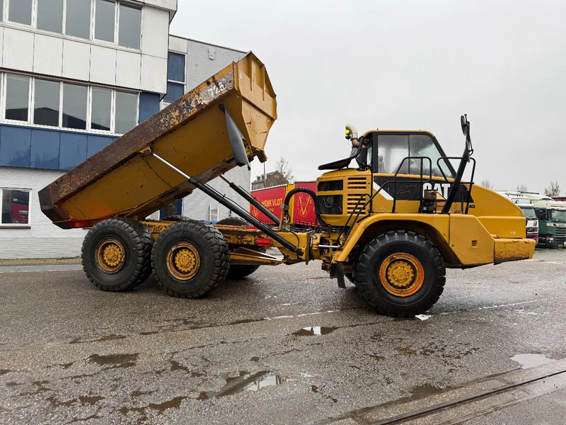 Зглобен истоварувач Caterpillar 725, CE, AIRCO, RETARDER, REAR CAMERA, AUTO LUBE, 23,5X25 TYERS: слика 6 Зглобен истоварувач Caterpillar 725, CE, AIRCO, RETARDER, REAR CAMERA, AUTO LUBE, 23,5X25 TYERS: слика 6