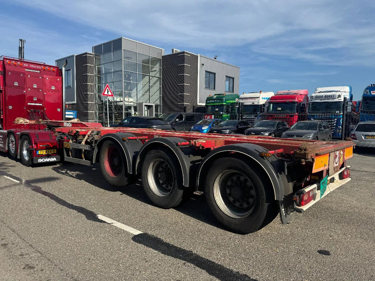 D-TEC FT-43-03V MULTI CHASSIS 20FT 40FT 45FT - Транспортер на контејнер/ Полуприколка со променливо тело: слика 2 D-TEC FT-43-03V MULTI CHASSIS 20FT 40FT 45FT - Транспортер на контејнер/ Полуприколка со променливо тело: слика 2