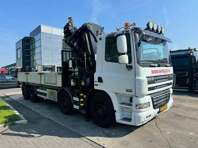 DAF CF 85.360 8x2 + HIAB 422E8 REMOTE CONTROLE - Камион со платформа, Камион со кран: слика 4 DAF CF 85.360 8x2 + HIAB 422E8 REMOTE CONTROLE - Камион со платформа, Камион со кран: слика 4