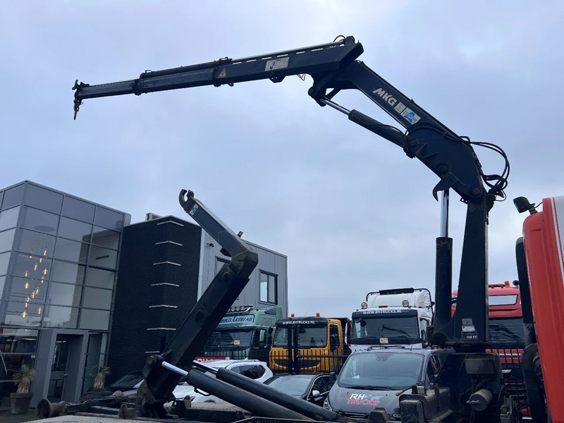 DAF CF 85.380 6X2 + MKG 141 A2 CRANE + 20 TON HOOKLIFT - EURO 3 - MANUAL GEAR - 10 TYRES - Камион со кука за подигање, Камион со кран: слика 4 DAF CF 85.380 6X2 + MKG 141 A2 CRANE + 20 TON HOOKLIFT - EURO 3 - MANUAL GEAR - 10 TYRES - Камион со кука за подигање, Камион со кран: слика 4