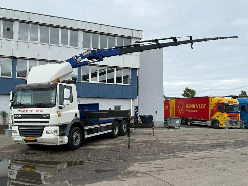 DAF CF 85.410 6X2 EURO 5 + HMF 37 TON/M + REMOTE CONTROL - Камион со платформа, Камион со кран: слика 1 DAF CF 85.410 6X2 EURO 5 + HMF 37 TON/M + REMOTE CONTROL - Камион со платформа, Камион со кран: слика 1