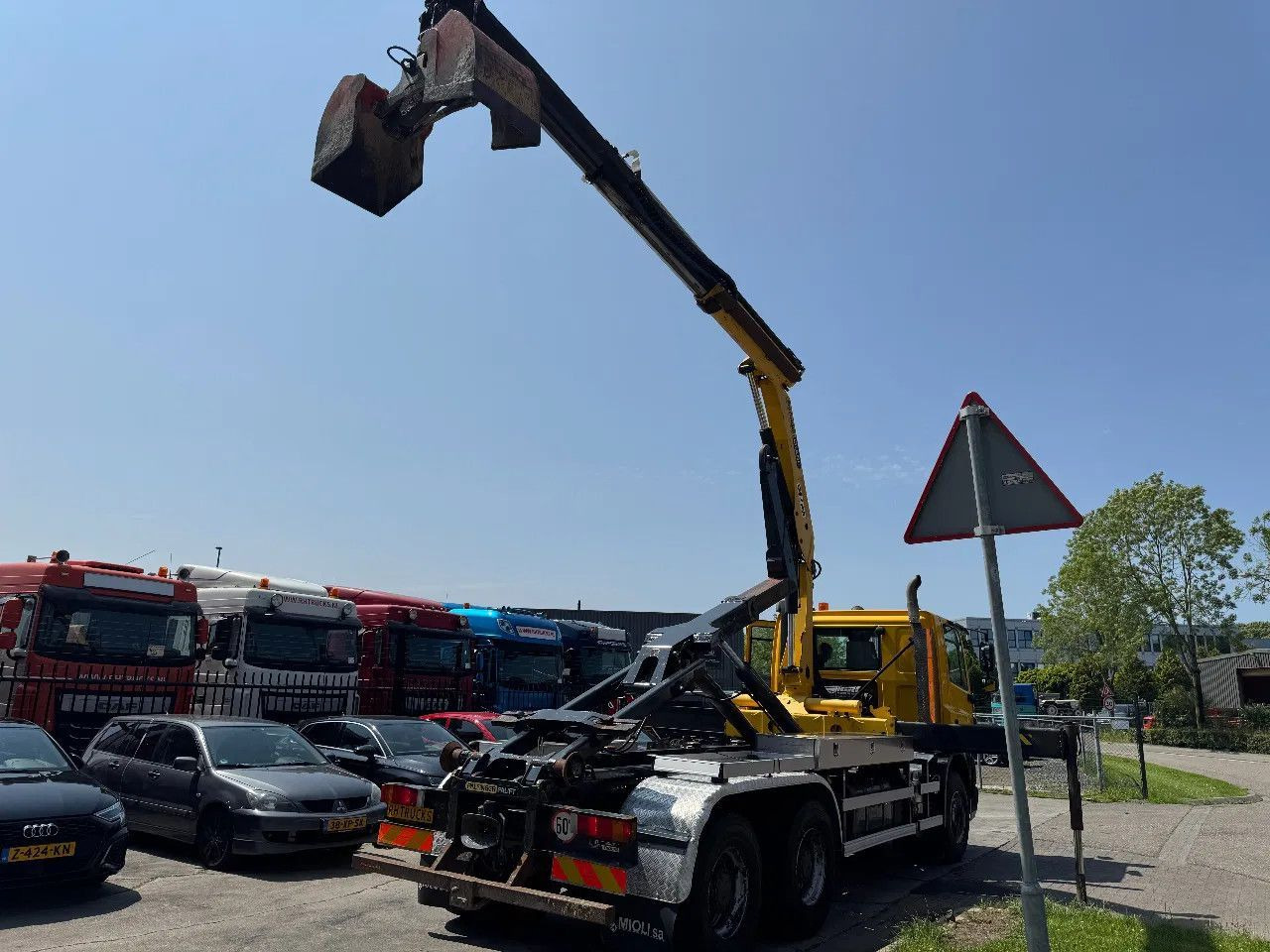 DAF CF 85.410 6X4 - EURO 5 + PALFINGER PK15500 + REM - Камион со кука за подигање, Камион со кран: слика 3 DAF CF 85.410 6X4 - EURO 5 + PALFINGER PK15500 + REM - Камион со кука за подигање, Камион со кран: слика 3