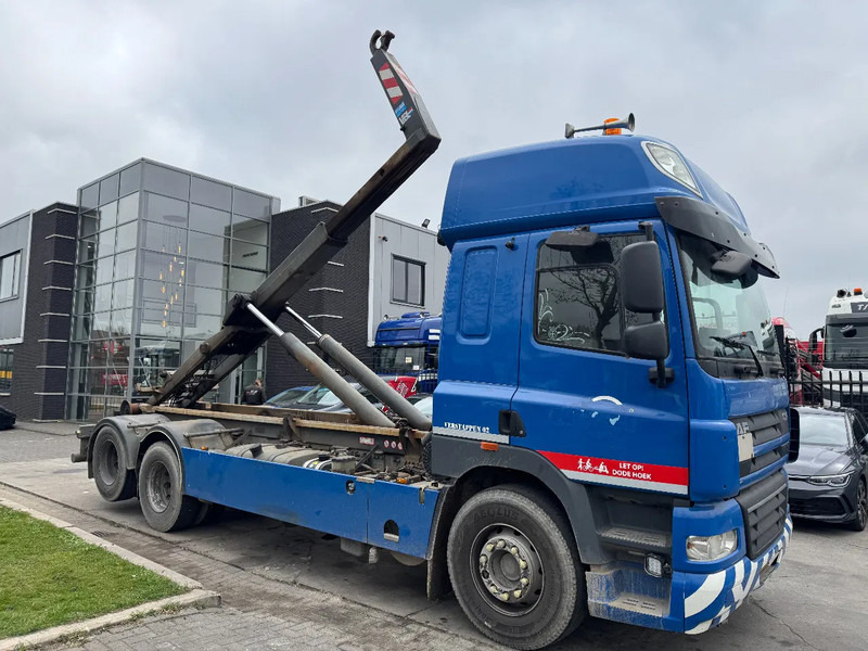 DAF CF 85 6X2 - EURO 5 + VDL HOOK + LIFT AXLE + TÜV 10-2025 - Камион со кука за подигање: слика 2 DAF CF 85 6X2 - EURO 5 + VDL HOOK + LIFT AXLE + TÜV 10-2025 - Камион со кука за подигање: слика 2