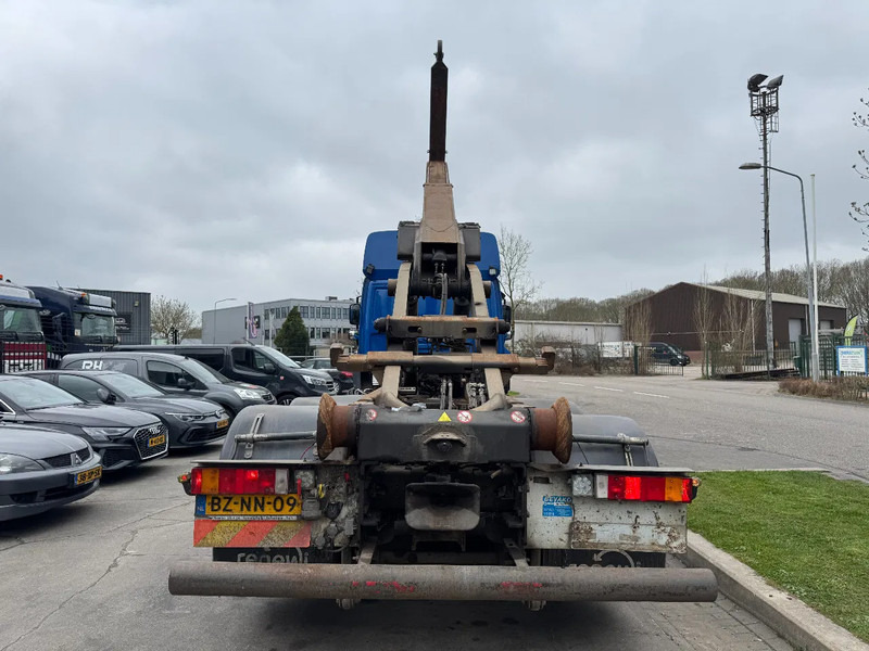 DAF CF 85 6X2 - EURO 5 + VDL HOOK + LIFT AXLE + TÜV 10-2025 - Камион со кука за подигање: слика 4 DAF CF 85 6X2 - EURO 5 + VDL HOOK + LIFT AXLE + TÜV 10-2025 - Камион со кука за подигање: слика 4