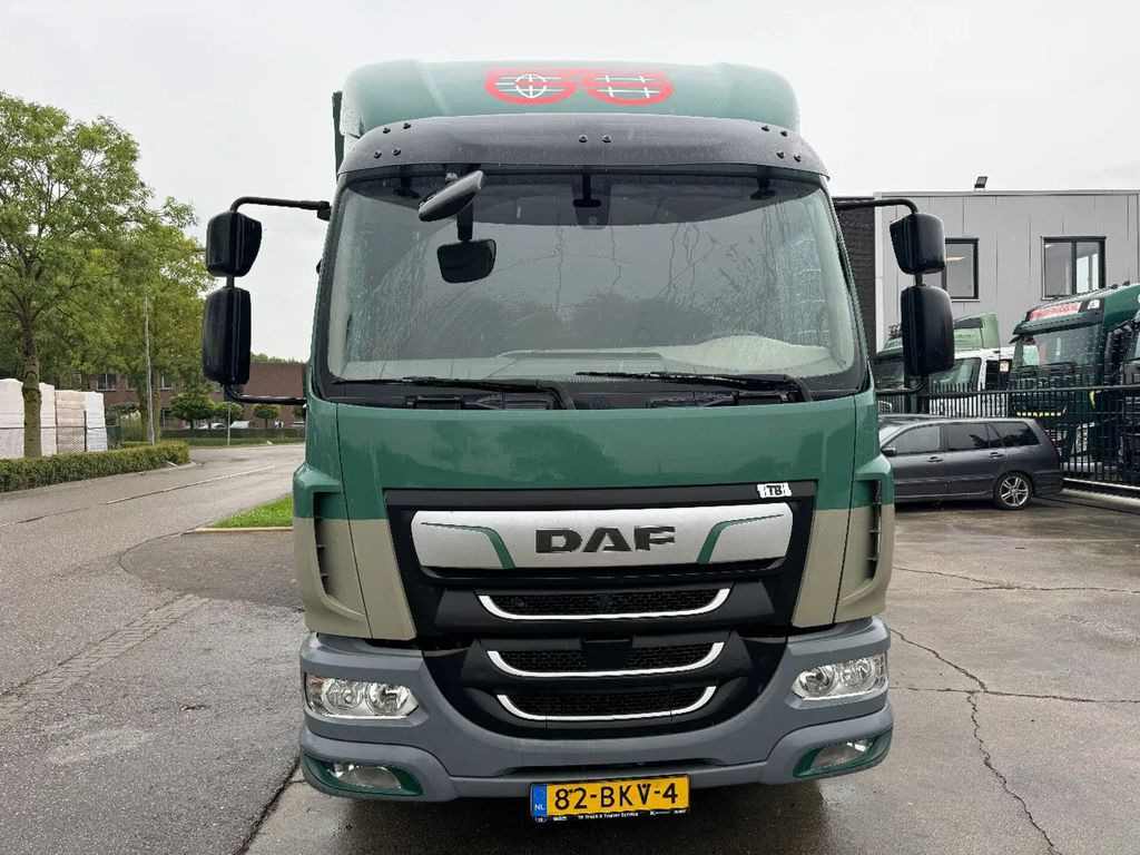 DAF LF 260 4X2 16T DHOLLANDIA LOAD LIFT + TÜV TILL 0 - Камион со церада: слика 2 DAF LF 260 4X2 16T DHOLLANDIA LOAD LIFT + TÜV TILL 0 - Камион со церада: слика 2