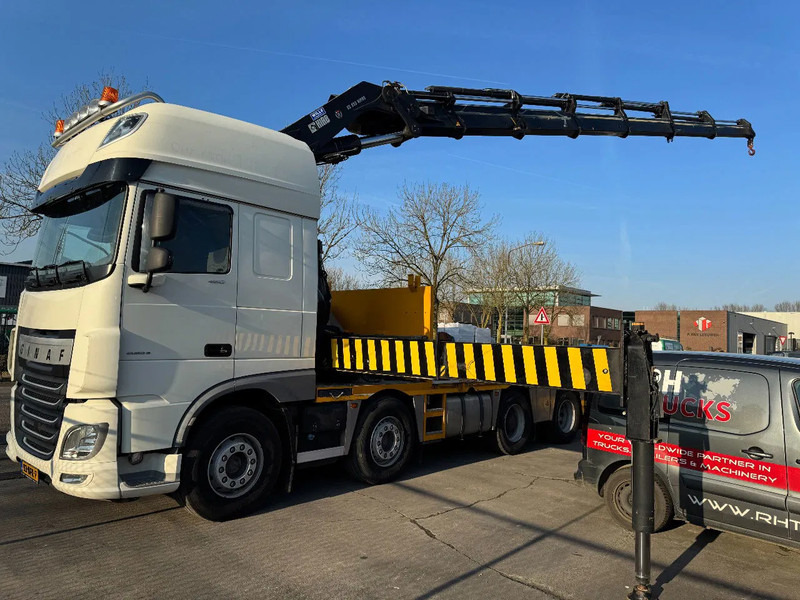 DAF XF 460 8X2 - EURO 6 + HIAB 855 EP-6 + REMOTE + STEERING AXLE - Камион со платформа, Камион со кран: слика 2 DAF XF 460 8X2 - EURO 6 + HIAB 855 EP-6 + REMOTE + STEERING AXLE - Камион со платформа, Камион со кран: слика 2