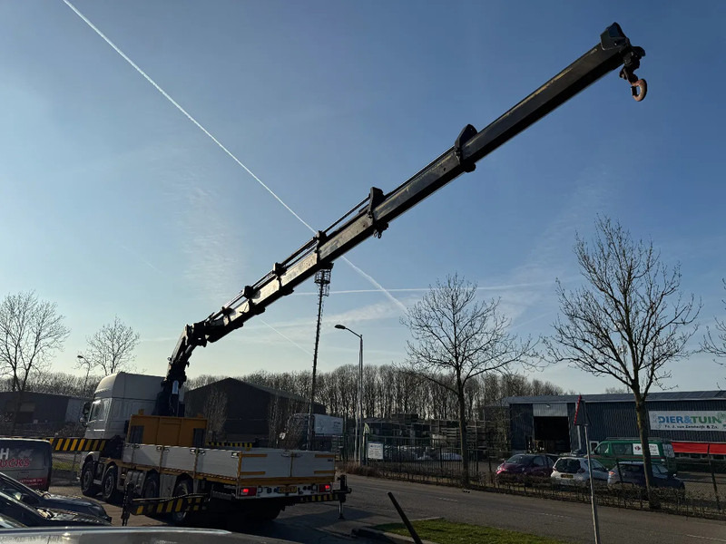 DAF XF 460 8X2 - EURO 6 + HIAB 855 EP-6 + REMOTE + STEERING AXLE - Камион со кран: слика 4 DAF XF 460 8X2 - EURO 6 + HIAB 855 EP-6 + REMOTE + STEERING AXLE - Камион со кран: слика 4