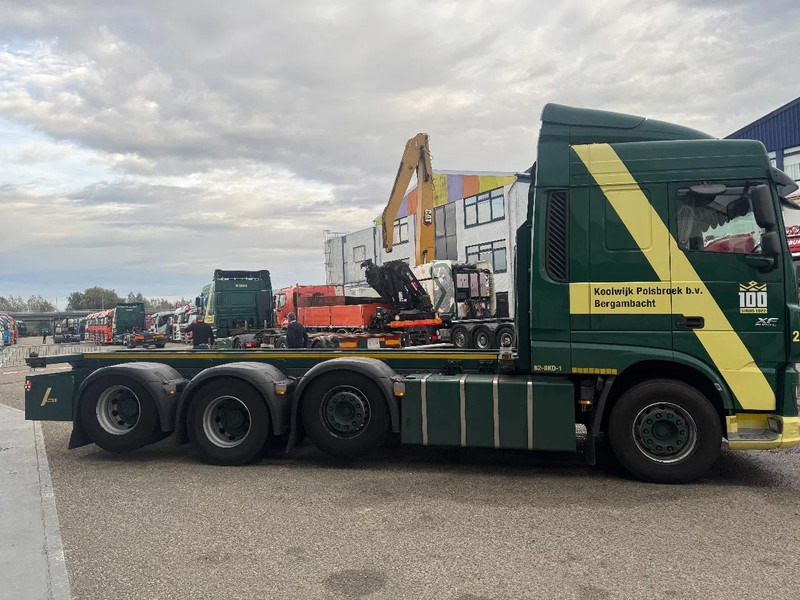 DAF XF 510 8X2 EURO 6 RETARDER TÜV TILL 08-2026 - Транспортер на контејнер/ Камион со променливо тело: слика 4 DAF XF 510 8X2 EURO 6 RETARDER TÜV TILL 08-2026 - Транспортер на контејнер/ Камион со променливо тело: слика 4