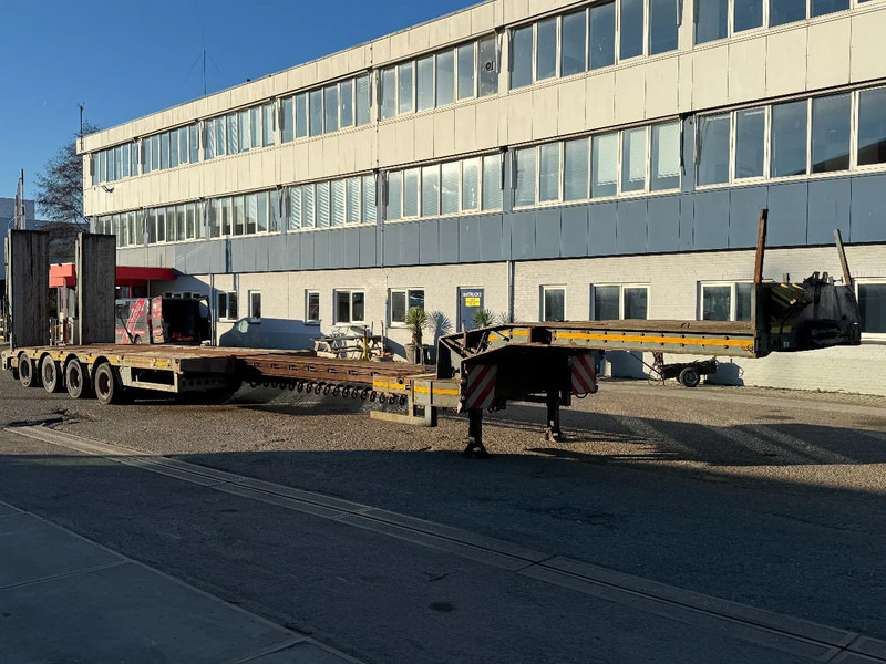 Faymonville STN-4AU - EXTENDABLE 4,82 METER + HYDRAULIC RAMPS - Полуприколка за низок утовар: слика 1 Faymonville STN-4AU - EXTENDABLE 4,82 METER + HYDRAULIC RAMPS - Полуприколка за низок утовар: слика 1