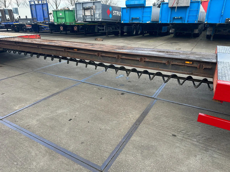 Faymonville STN--4AU LAST 2 AXLE STEERING, 6,3 M EXTENDABLE - Полуприколка за низок утовар: слика 2 Faymonville STN--4AU LAST 2 AXLE STEERING, 6,3 M EXTENDABLE - Полуприколка за низок утовар: слика 2