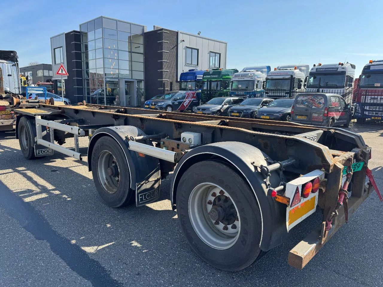 Floor FLA-10-20 - 3 AXLE BPW - Роло/ Подизач приколка: слика 2 Floor FLA-10-20 - 3 AXLE BPW - Роло/ Подизач приколка: слика 2