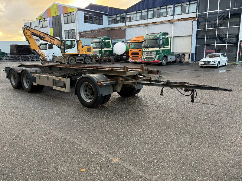 GS 3 AXLE - SAF + LIFTING AXLE - Транспортер на контејнер/ Приколка со променливо тело: слика 3 GS 3 AXLE - SAF + LIFTING AXLE - Транспортер на контејнер/ Приколка со променливо тело: слика 3