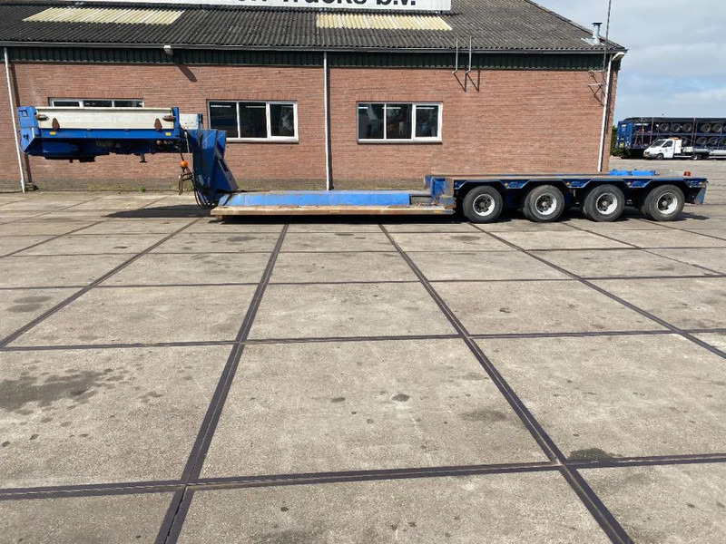 Goldhofer 4 AXEL STEERING - Полуприколка за низок утовар: слика 1 Goldhofer 4 AXEL STEERING - Полуприколка за низок утовар: слика 1