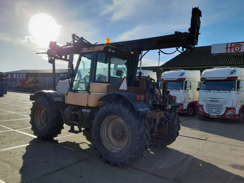 JCB HMV 155T-65 HMV 155T-65 FASTRAC 4X4 - Трактор: слика 3 JCB HMV 155T-65 HMV 155T-65 FASTRAC 4X4 - Трактор: слика 3
