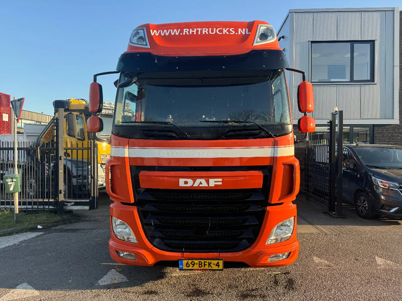 DAF CF 460 6X2 - EURO 6 + LIFT/STEERING AXLE - Камион влекач: слика 2 DAF CF 460 6X2 - EURO 6 + LIFT/STEERING AXLE - Камион влекач: слика 2