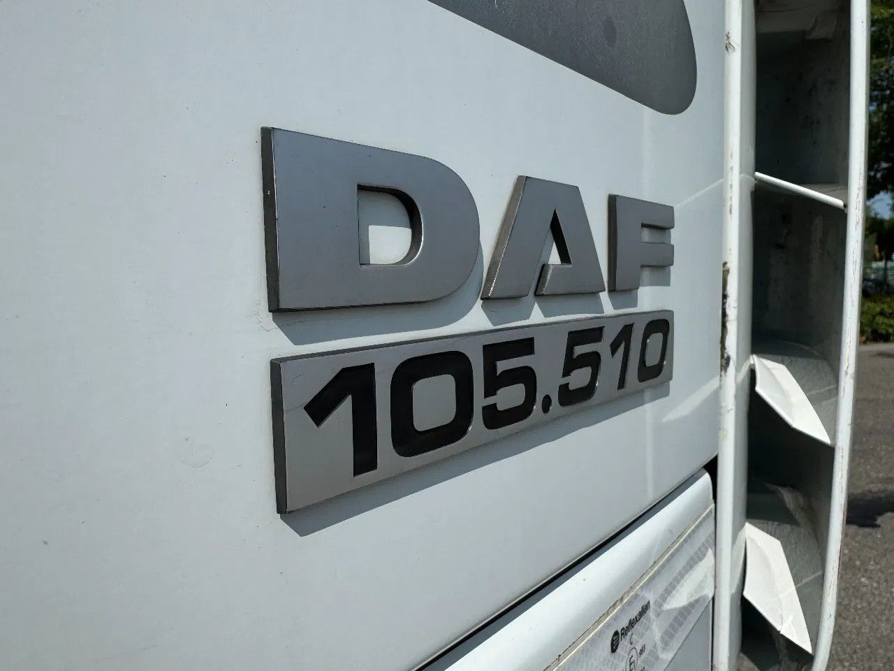 DAF XF 105.510 4X2 SKIRTS ADR RETARDER STANDKLIMA - Камион влекач: слика 5 DAF XF 105.510 4X2 SKIRTS ADR RETARDER STANDKLIMA - Камион влекач: слика 5