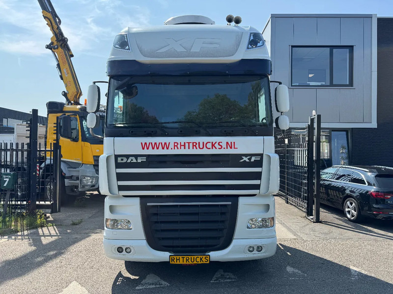 DAF XF 105.510 4X2 SKIRTS ADR RETARDER STANDKLIMA - Камион влекач: слика 2 DAF XF 105.510 4X2 SKIRTS ADR RETARDER STANDKLIMA - Камион влекач: слика 2