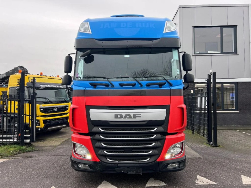 DAF XF 440 4X2 MEGA 678.649km - Камион влекач: слика 2 DAF XF 440 4X2 MEGA 678.649km - Камион влекач: слика 2
