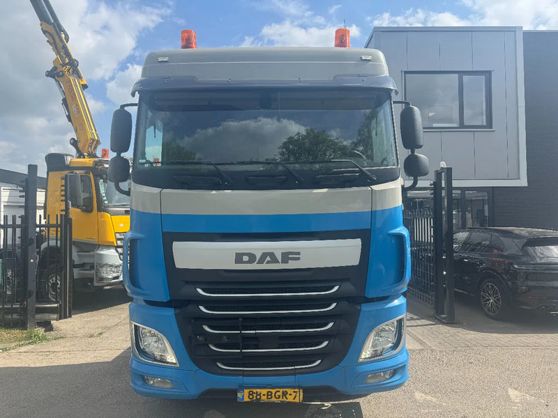 DAF XF 440 6X2 EURO 6 TÜV 09-2025 - Камион влекач: слика 2 DAF XF 440 6X2 EURO 6 TÜV 09-2025 - Камион влекач: слика 2