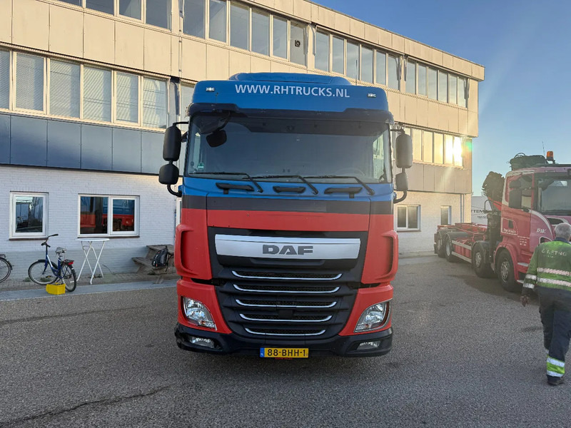 DAF XF 440 XF 440 TREKKER EURO 6 - Камион влекач: слика 2 DAF XF 440 XF 440 TREKKER EURO 6 - Камион влекач: слика 2