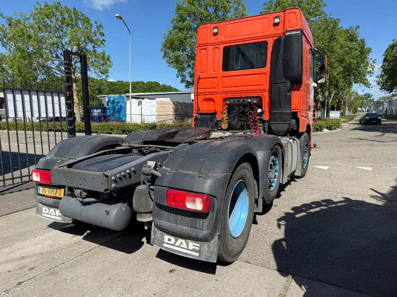 DAF XF 460 6X2 EURO 6 - ONLY 641.670 KM - Камион влекач: слика 5 DAF XF 460 6X2 EURO 6 - ONLY 641.670 KM - Камион влекач: слика 5