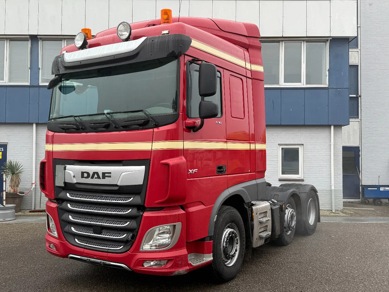 DAF XF 530 6X2 - EURO 6 + HYDRAULICS - Камион влекач: слика 1 DAF XF 530 6X2 - EURO 6 + HYDRAULICS - Камион влекач: слика 1