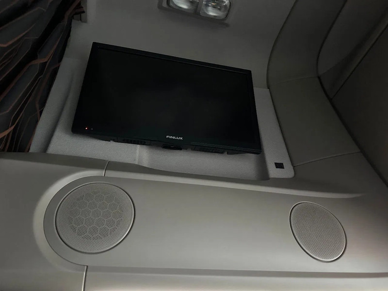 Камион влекач DAF XF 530 8X4 140 TON 384000 KM: слика 16