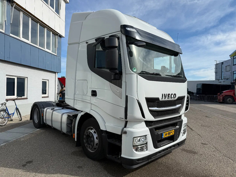 Iveco Stralis 440.42 Iveco AS440STX/P Hi-Way Stralis - Камион влекач: слика 1 Iveco Stralis 440.42 Iveco AS440STX/P Hi-Way Stralis - Камион влекач: слика 1