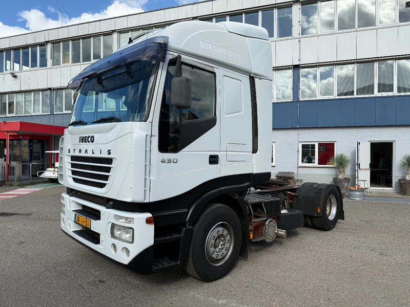 Iveco Stralis 440.43 440E43 EURO 3 MET RETARDER - Камион влекач: слика 1 Iveco Stralis 440.43 440E43 EURO 3 MET RETARDER - Камион влекач: слика 1