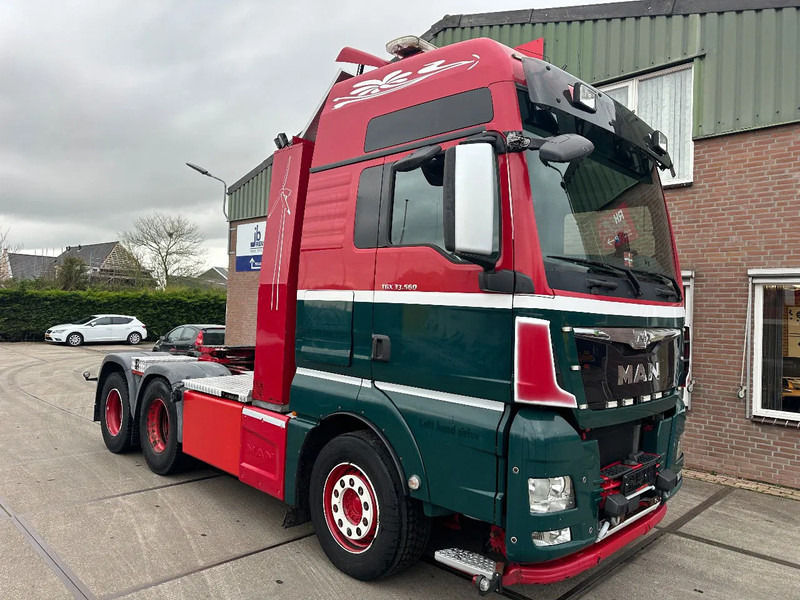 MAN TGX 33.560 6X4 ONLY 290400 KM, 113 TON - Камион влекач: слика 4 MAN TGX 33.560 6X4 ONLY 290400 KM, 113 TON - Камион влекач: слика 4