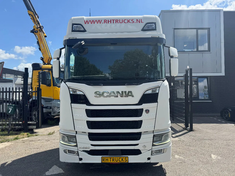 Scania R520 V8 NGS 6X4 EURO 6 - Камион влекач: слика 2 Scania R520 V8 NGS 6X4 EURO 6 - Камион влекач: слика 2