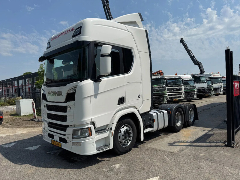 Scania R580 V8 NGS 6X4 EURO 6 RETARDER - Камион влекач: слика 1 Scania R580 V8 NGS 6X4 EURO 6 RETARDER - Камион влекач: слика 1