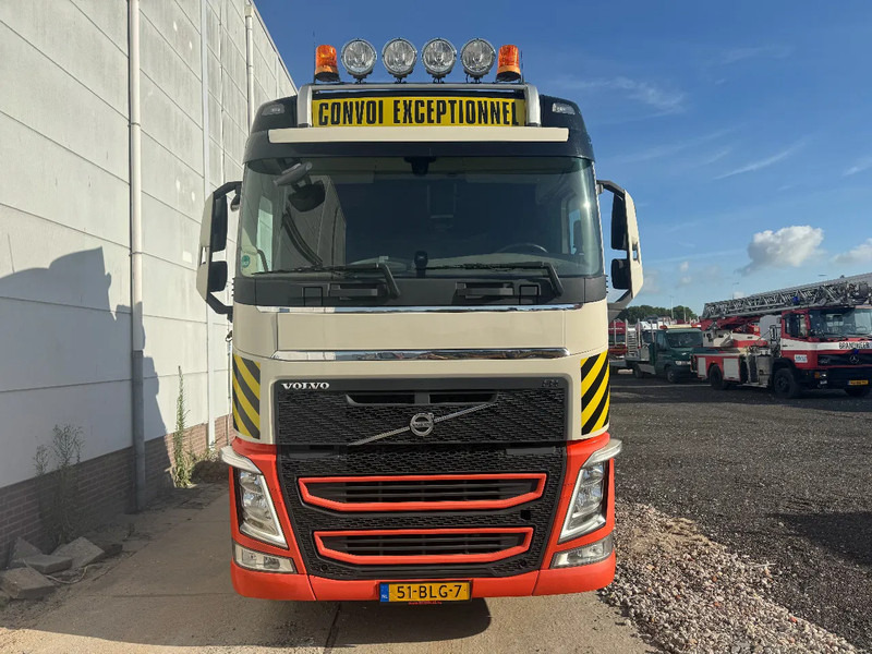Volvo FH 13.540 8X4, 150 TON, INTARDER, 566862 KM - Камион влекач: слика 2 Volvo FH 13.540 8X4, 150 TON, INTARDER, 566862 KM - Камион влекач: слика 2