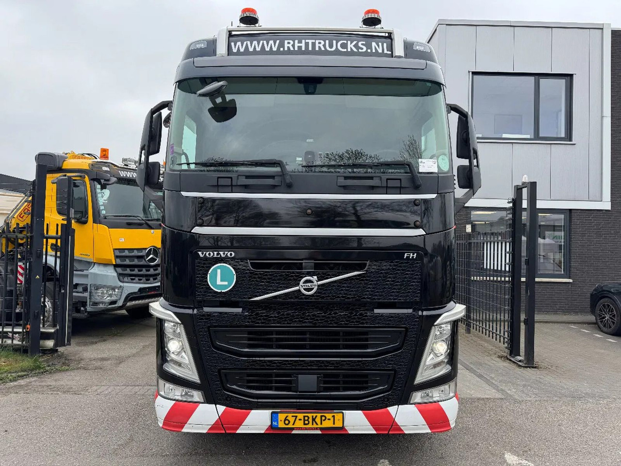 Volvo FH 460 4X2 EURO 6 PARK COOL - Камион влекач: слика 2 Volvo FH 460 4X2 EURO 6 PARK COOL - Камион влекач: слика 2